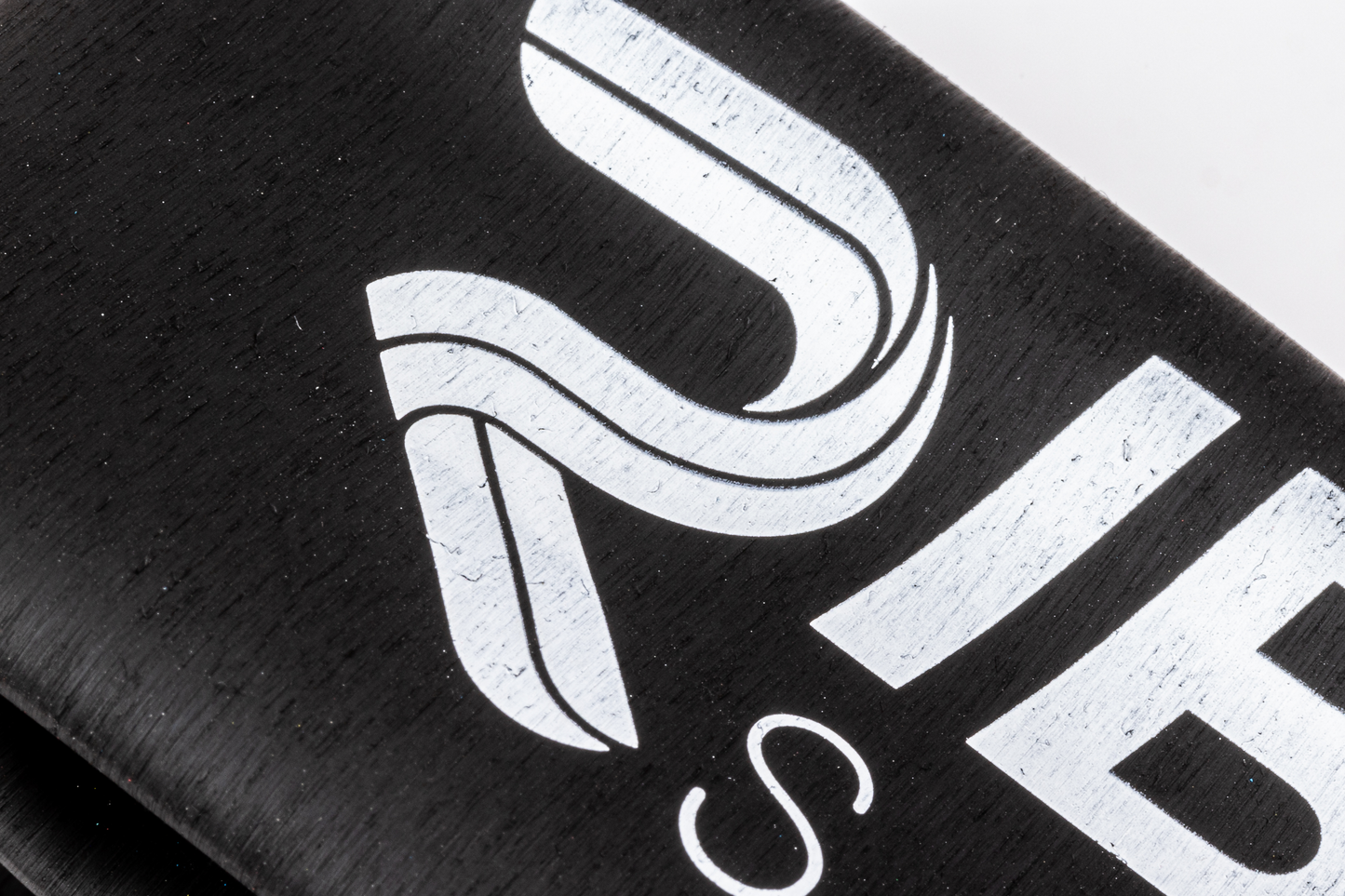 Ribbon Sleeve Grip